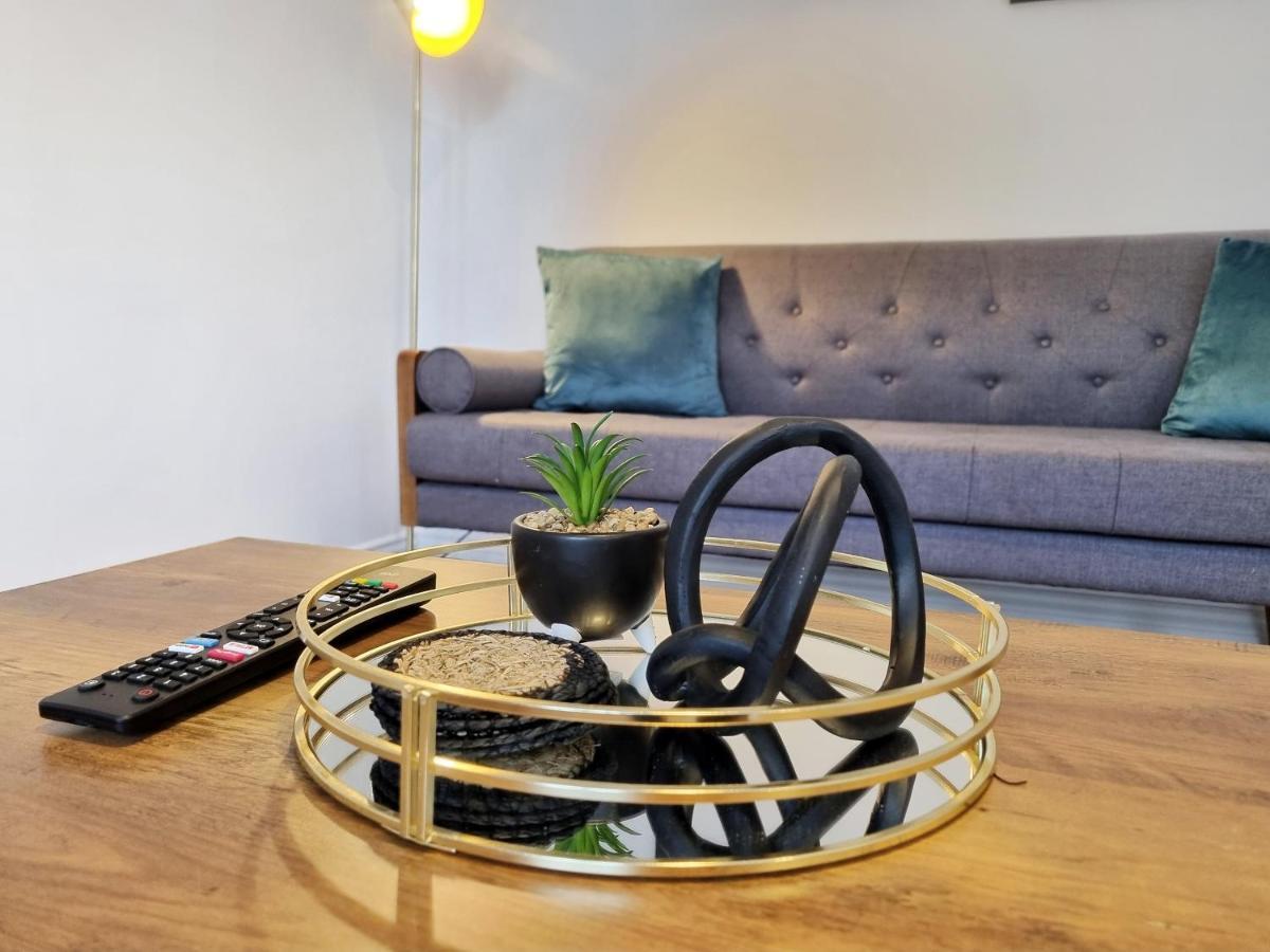 Modern & Spacious 3 Bedrooms And 2 Bathrooms Home, Free Parking! Cambridge Zewnętrze zdjęcie